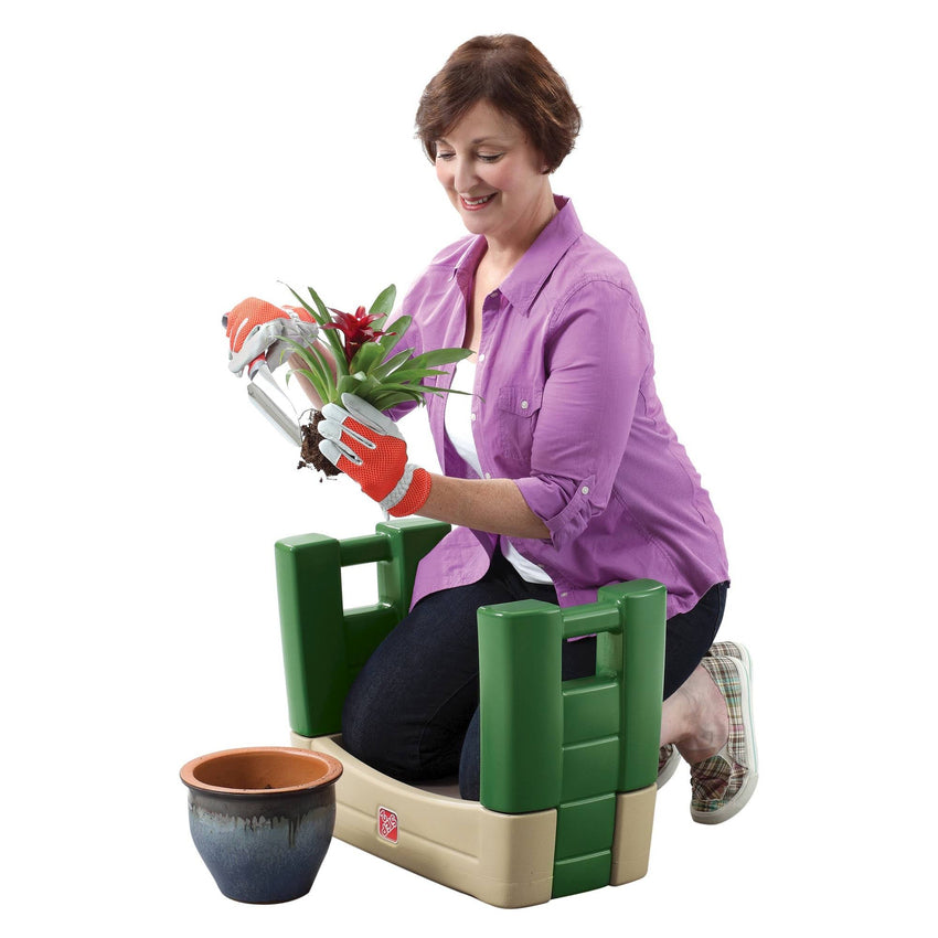 Step 2 Garden Kneeler Seat. Green
